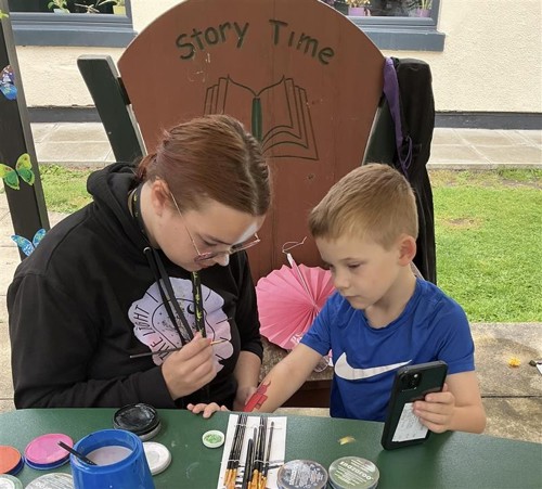 Lakeside School doing face and hand painting