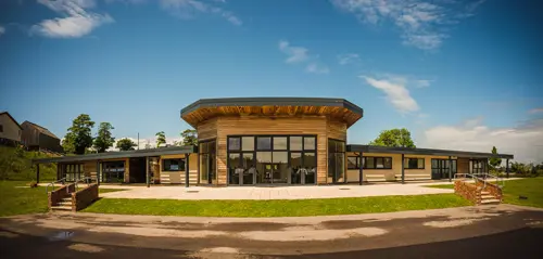 Outdoor photograph of Oakwood Learning Centre